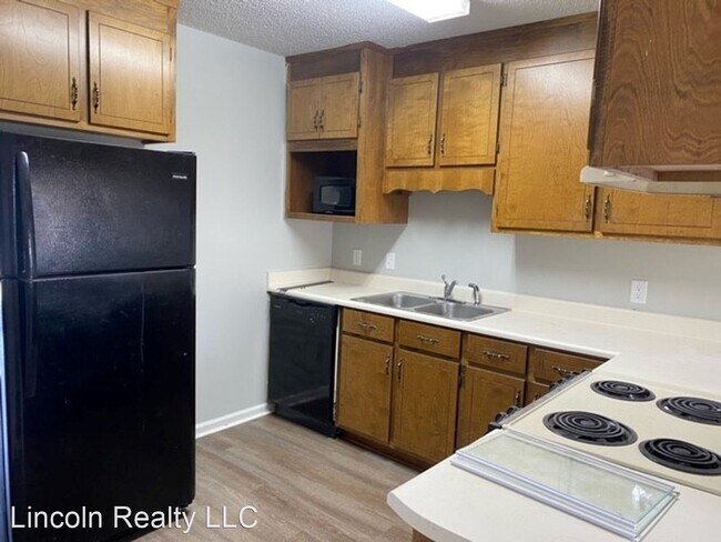 Building Photo - 2 br, 2.5 bath House - 1829 Remer Lane*