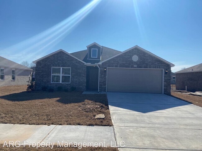 Foto del edificio - 3 br, 2 bath House - 1625 Isabella Road