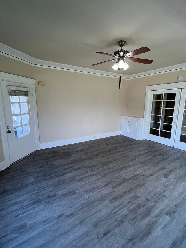Building Photo - Spacious Studio with Balboa Park Views