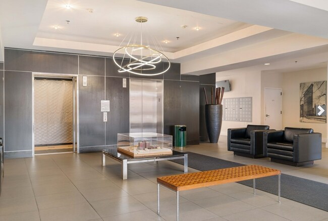 Foto del edificio - 15 North Beacon St