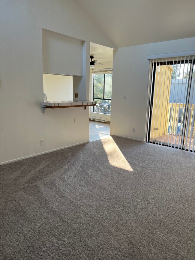 Building Photo - 8155 Westwood Dr