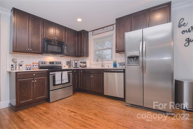 501 Rutland Dr photo'