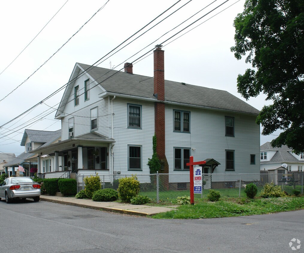 Foto principal - 905-907 Masser St