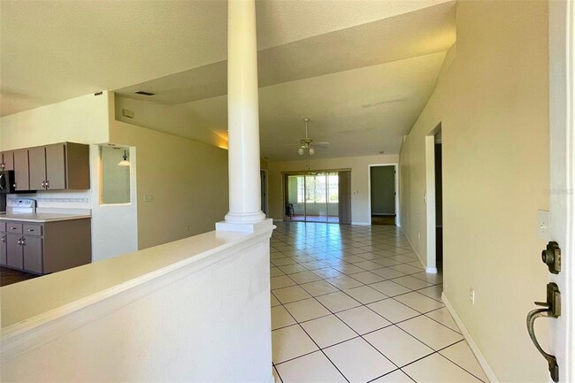 Foto del edificio - 45 Barkwood Ln