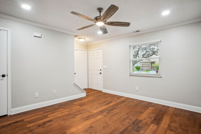Foto del edificio - 700 Alta View Ct