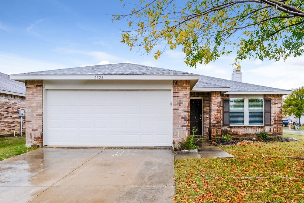 Foto principal - 2724 Woodlake Pkwy