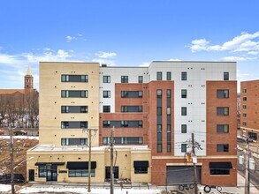 Building Photo - 276 Reock St