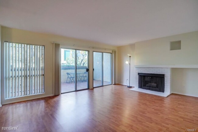 Foto del edificio - 3 br, 3 bath Condo - 5257 Coldwater Canyon...