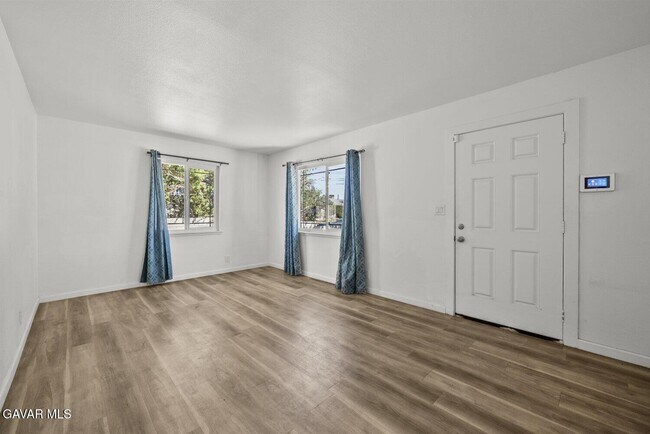 Foto del edificio - 1135 W Pillsbury St
