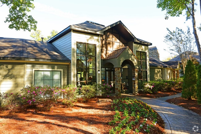 Building Photo - Ridge Crossings