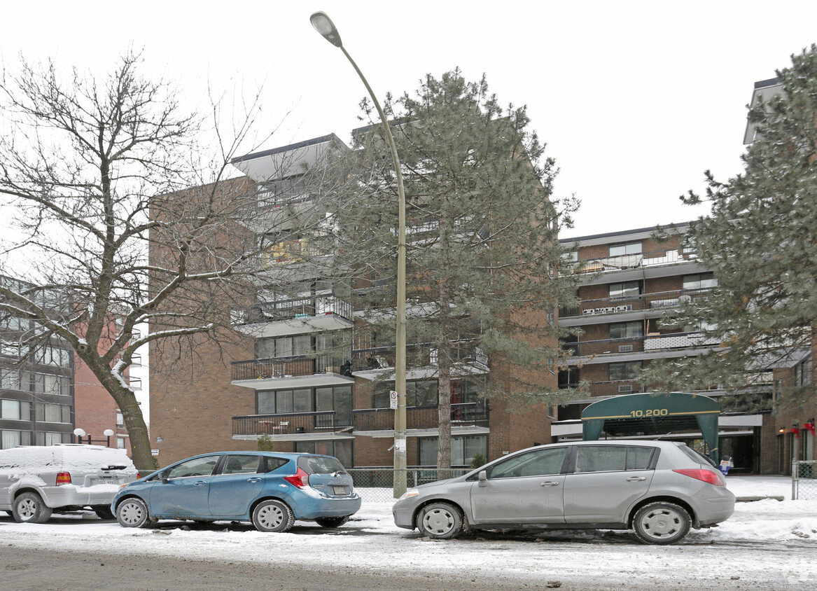 Building Photo - 10200 de Bois-de-Boulogne