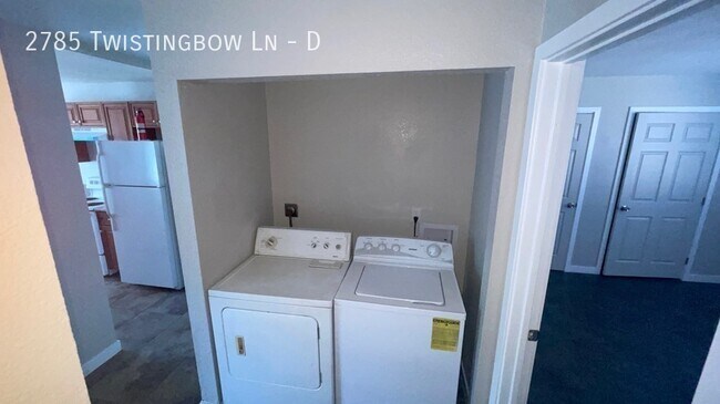 Building Photo - 2785 Twistingbow Ln