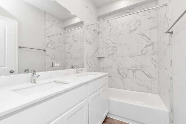 Foto del edificio - 21019 Montego Breeze Ln
