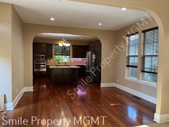 Foto del edificio - 17199 SW Montague Way