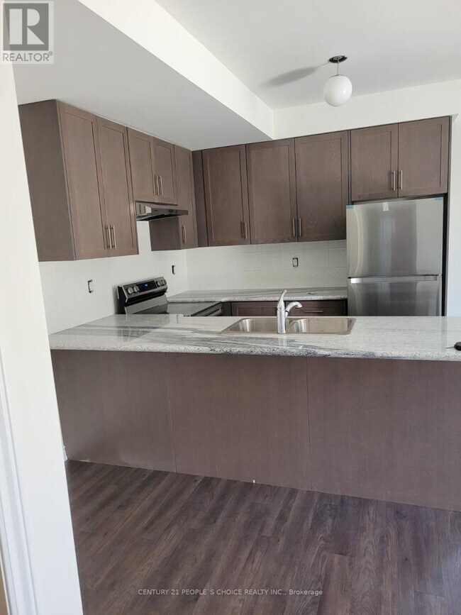 Building Photo - 70 Halliford Pl