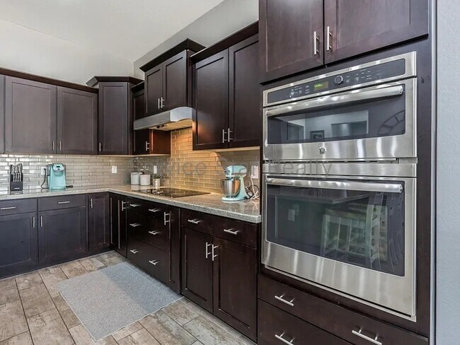 Foto del edificio - 12064 S 186th Ave