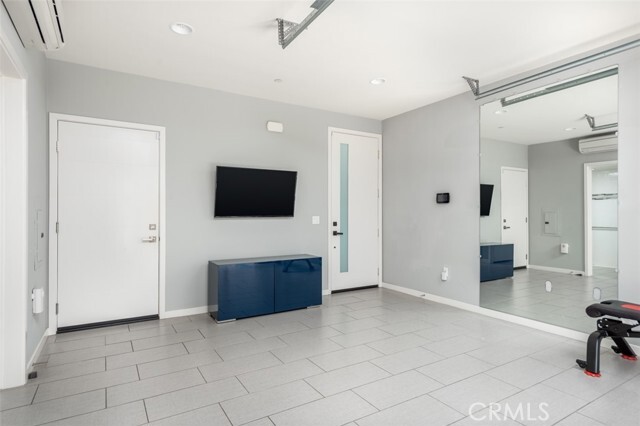 Building Photo - 131 Tribeca Way