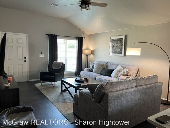 Foto del edificio - 3 br, 2 bath House - 1258 Kingston Rd