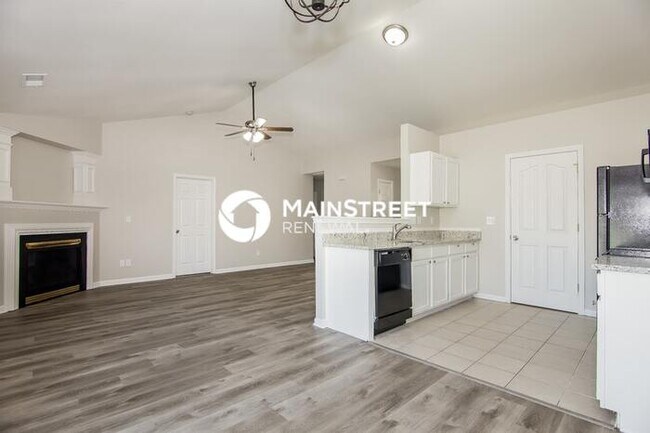Foto del edificio - 3 Bedroom Pet-Friendly Home in Charlotte, ...