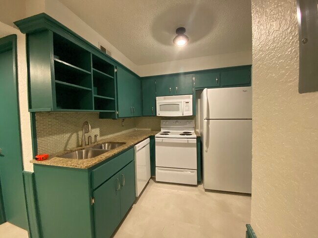 Foto del edificio - 1633 Glenn Bo Dr