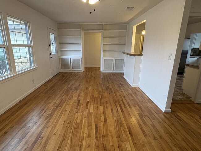 Foto del edificio - 3313 25th St