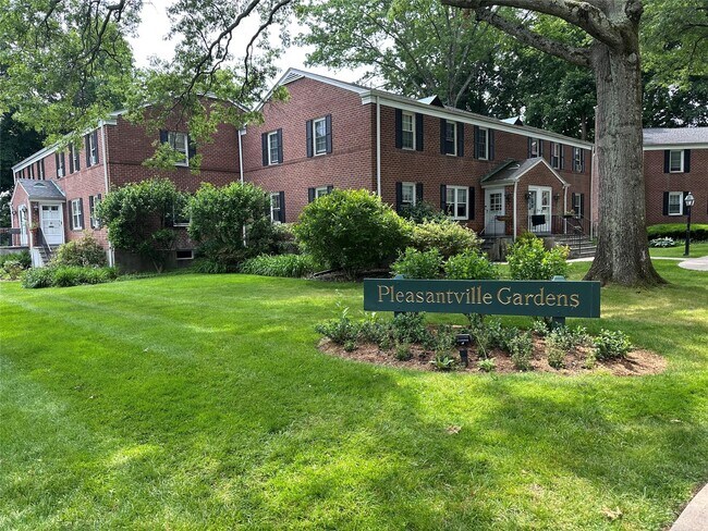 Foto del edificio - 293 Manville Rd