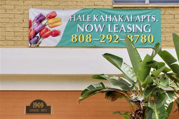 Building Photo - Hale Kahakai Apartments