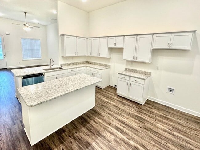 Foto del edificio - OceanMarinaCove4763