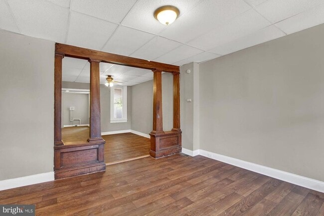 Building Photo - Three bedroom townhome East York