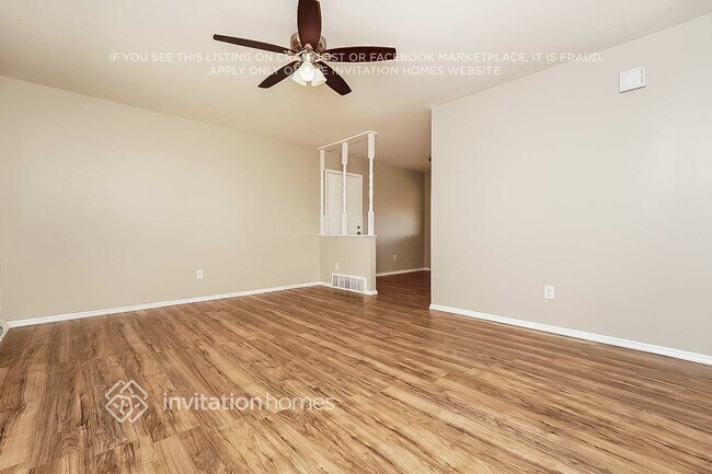 Foto del edificio - 10530 W 106th Pl