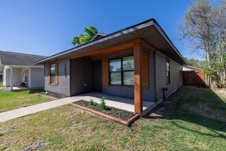 Building Photo - 11915 Greenmesa Dr