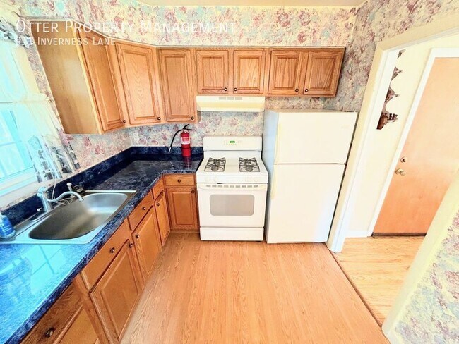 Foto del edificio - 3BR/1.5BA Lovely Roxborough Home with Enor...