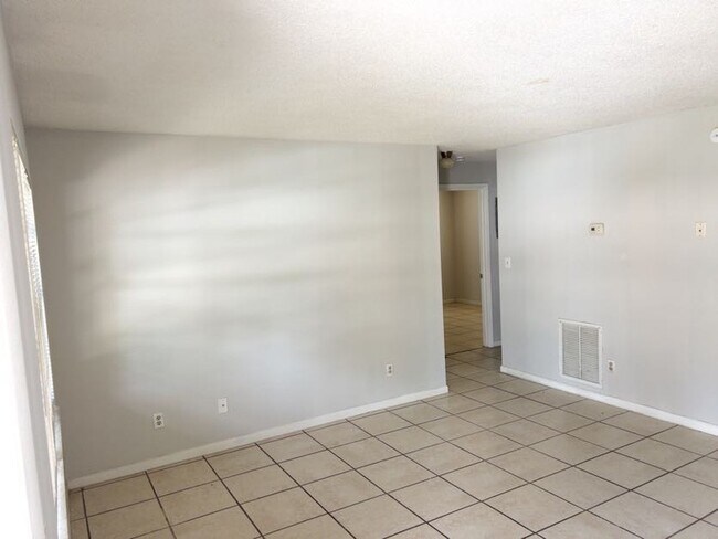 Foto del edificio - 2803 Griffin Rd
