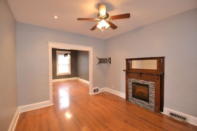 Building Photo - 102 Belmont Av
