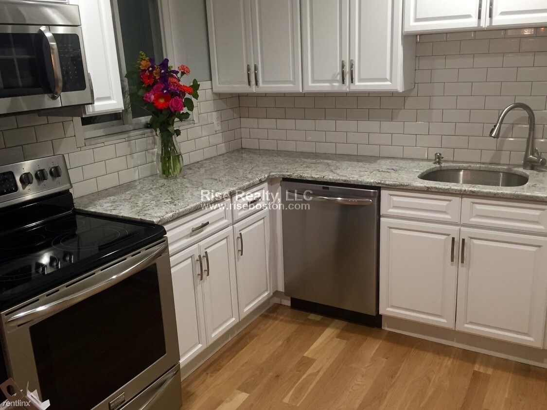2 br, 2 bath - 10 orleans street - 2 br, 2 bath  - 10 orleans street