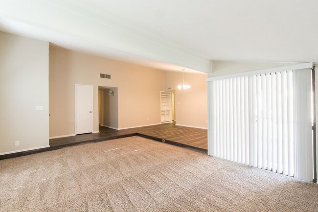 Foto del edificio - 5629 Usher St, The Colony, TX 75056