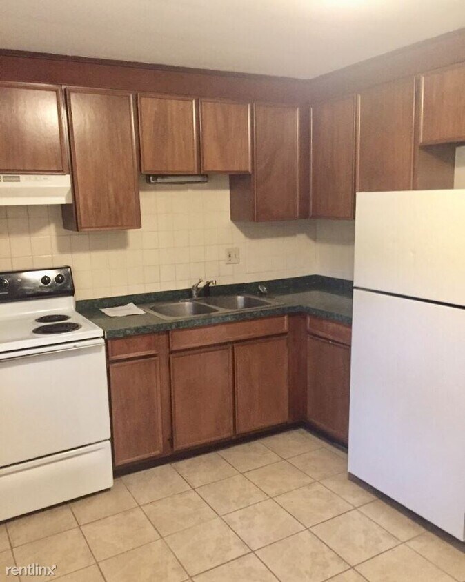 Primary Photo - 226 Pearl St