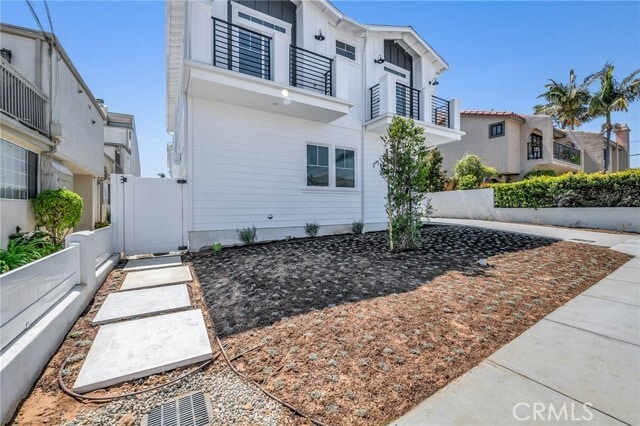 Building Photo - 2304 Harriman Ln