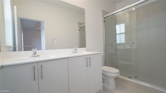 Foto del edificio - 3 br, 2.5 bath Townhome - 4663 NW 118th Ave