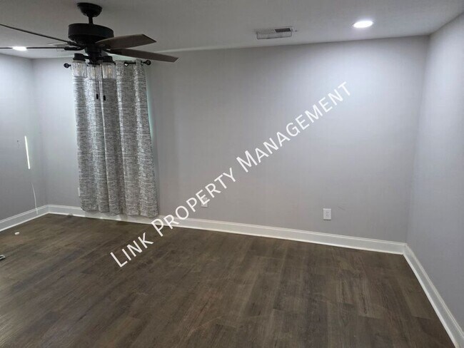 Building Photo - 8233 Harrison Bay Rd