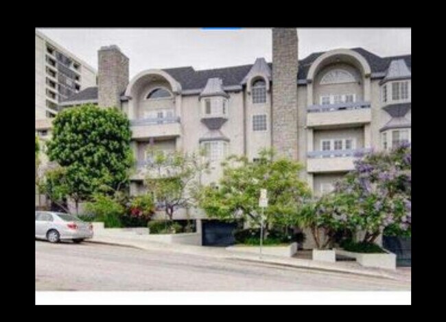 Building Photo - 10627 Ashton Ave