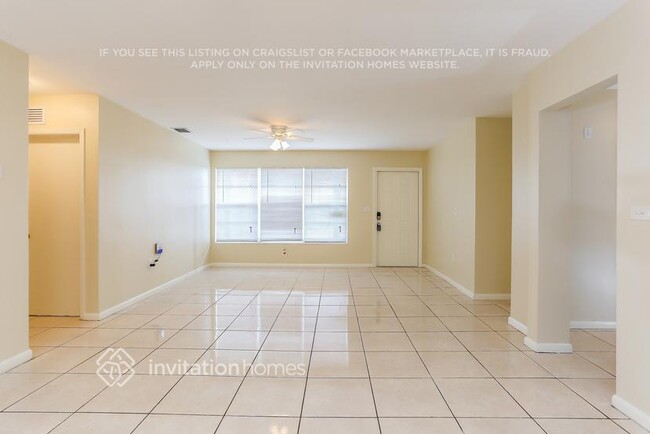 Building Photo - 1281 NW 195th St