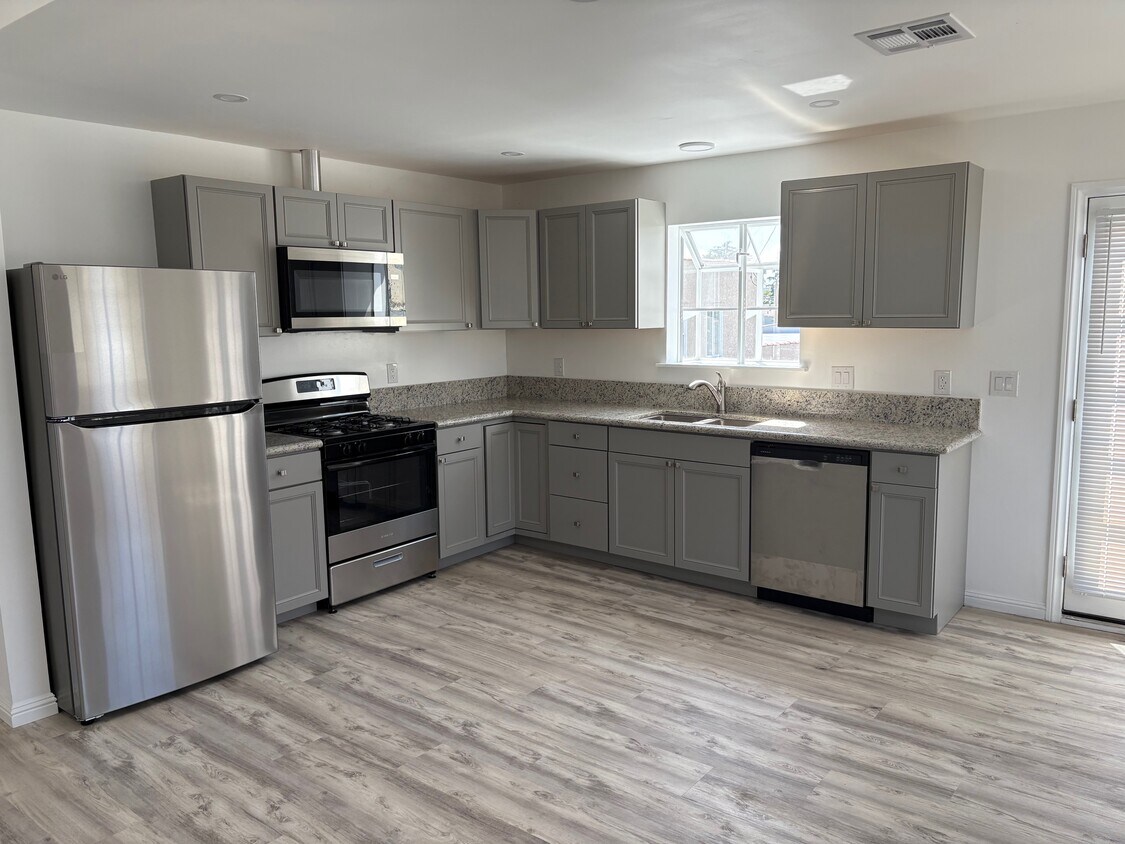 Foto principal - 1721 Arlington Ave