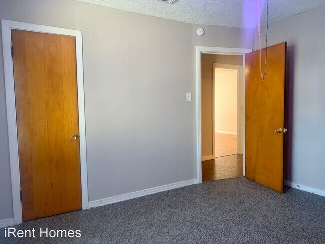 Building Photo - 3 br, 1 bath House - 19798 1st St
