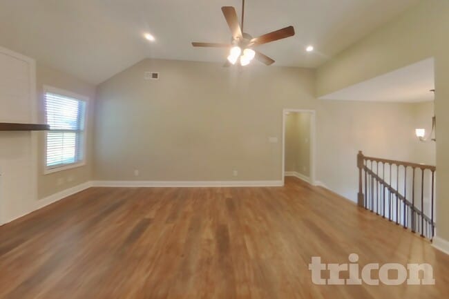 Building Photo - 1059 Spicer Dr