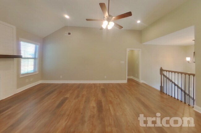 Foto del edificio - 1059 Spicer Dr