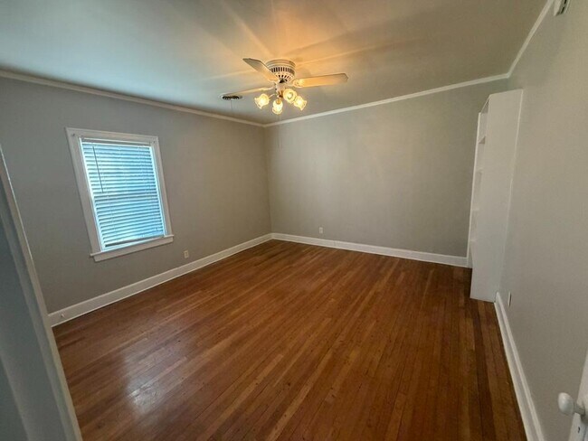 Foto del edificio - 1565 Lambuth Blvd