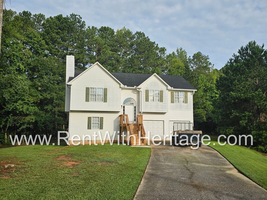 Primary Photo - THIS IS A FANTASTIC 5 BEDROOM/ 3 BATH HOME...