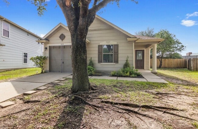 Building Photo - 3638 Fuller Bluff Dr