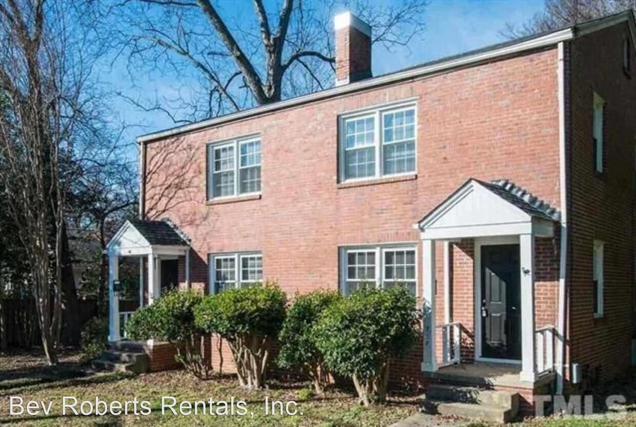 Primary Photo - 2 br, 1 bath House - 708 West Roanoke Park...